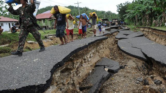 Earth-quake-in-Philippines